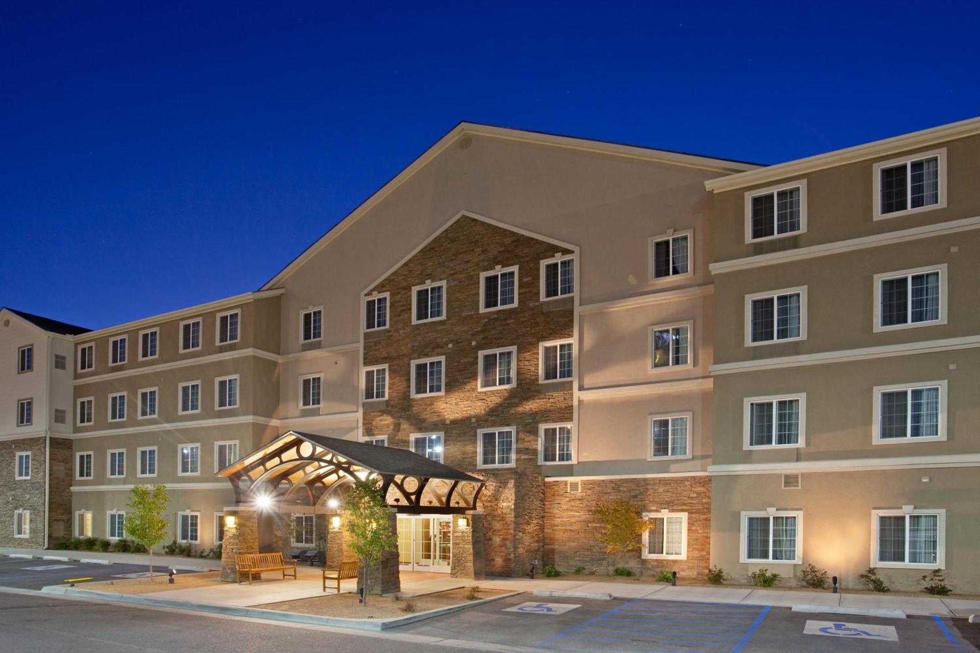 Hotel Staybridge - Airport By Ihg 3*