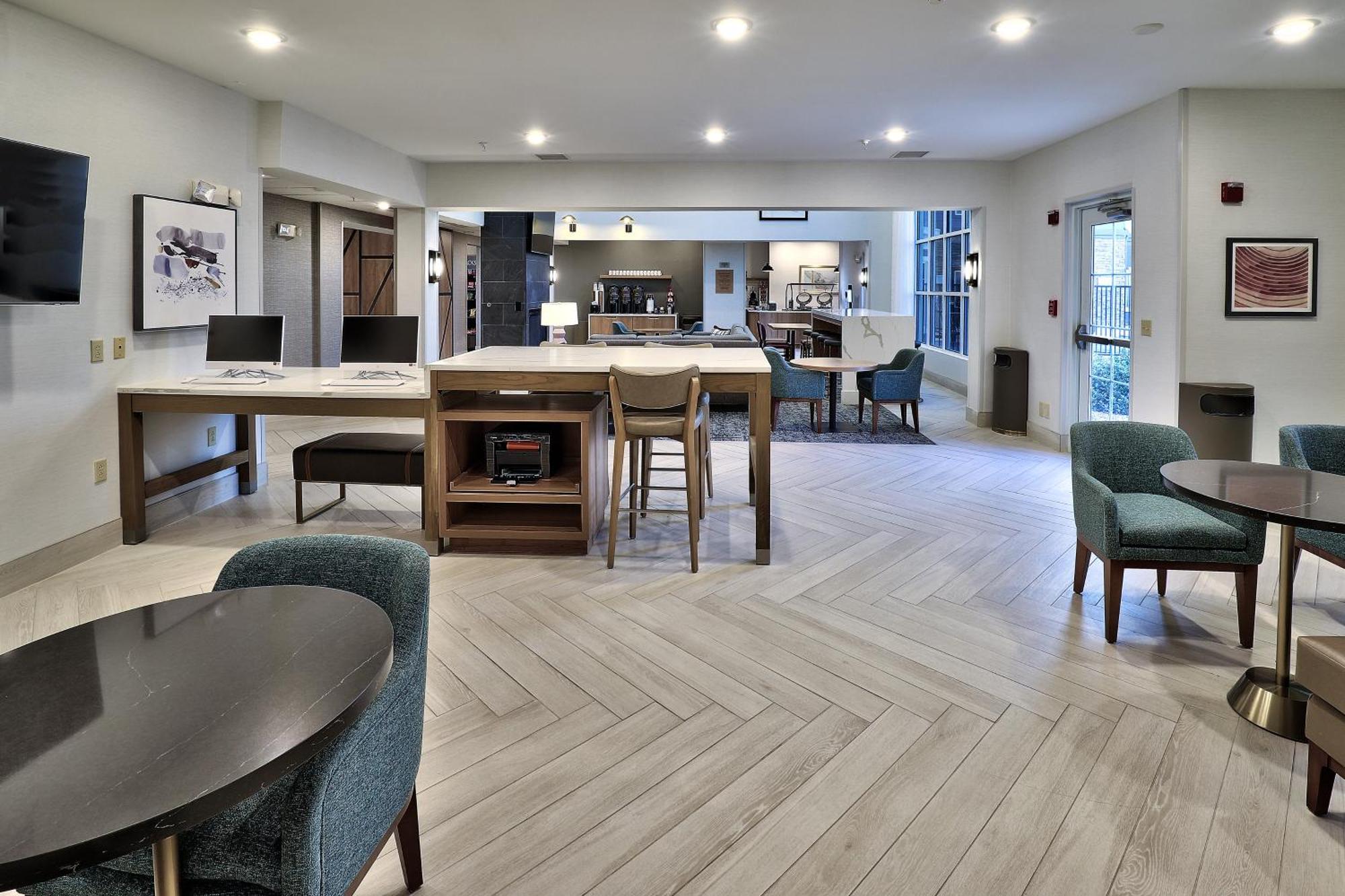 Staybridge - Airport By Ihg Hotel 3*
