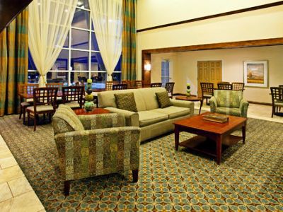 Staybridge - Airport By Ihg 3*