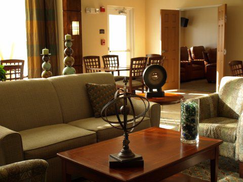 Hotel Staybridge - Airport By Ihg