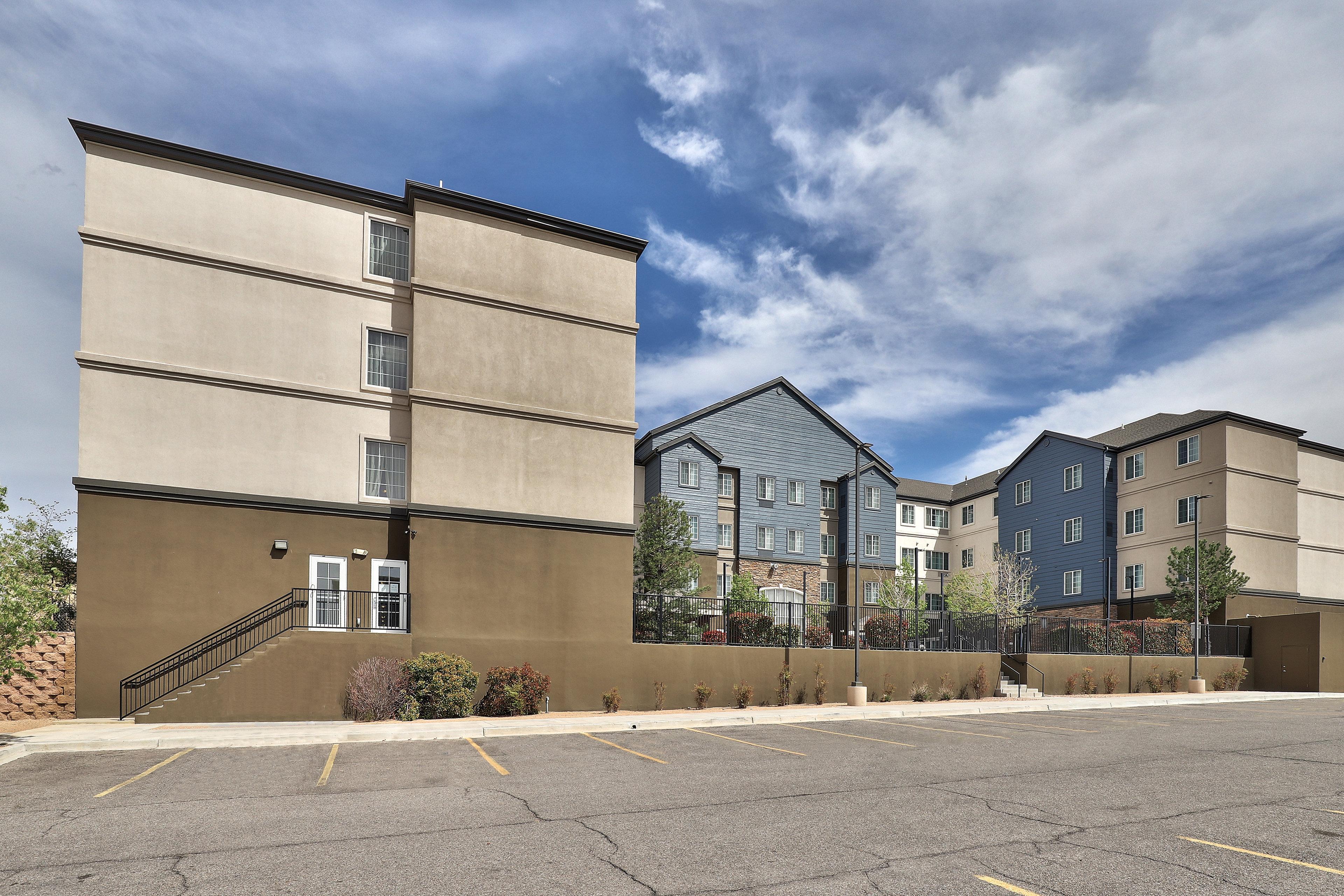 Staybridge - Airport, An Ihg 3*